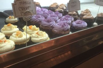 Jennivee’s Bakery  IL
