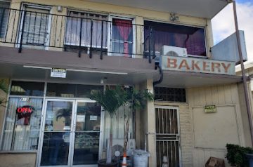 Nanding’s Bakery  HI
